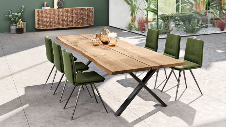 MASSIVE dining table | Dining table with a unique style!