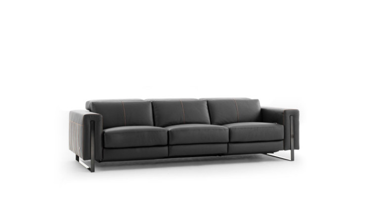 INFINITY B sofa - Numerous options and configurations for this leather or fabric sofa. Fully customizable.