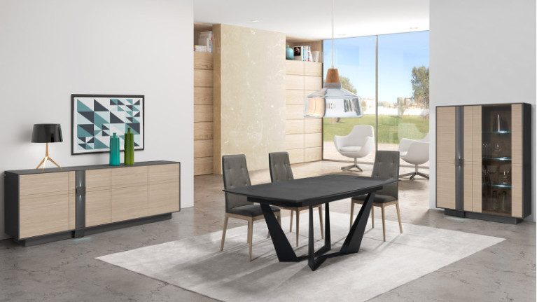 CROSS| Extendable dining table A top-of-the-range dining experience