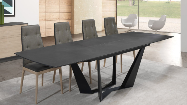 CROSS| Extendable dining table A top-of-the-range dining experience