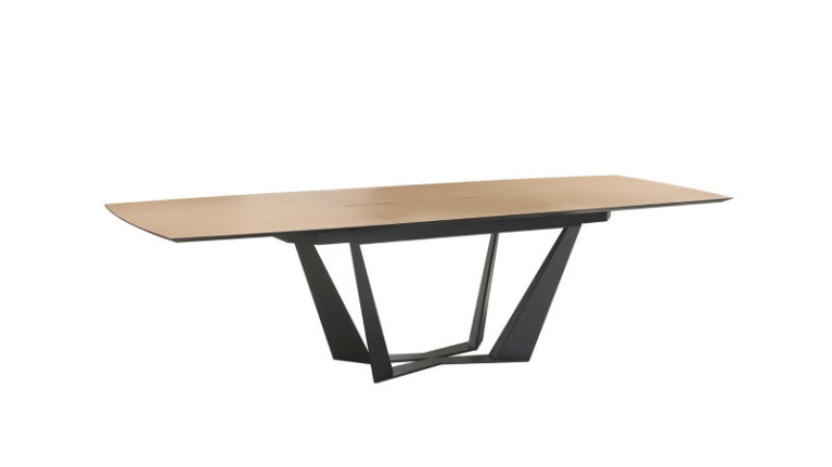 CROSS| Extendable dining table A top-of-the-range dining experience