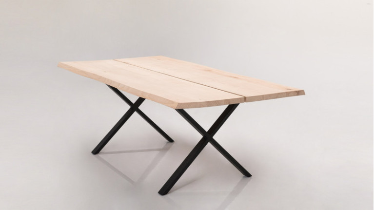 MASSIVE dining table | Dining table with a unique style!