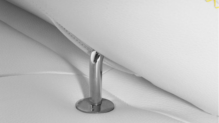 BOGART sofa | Curves accentuated by elegant stitching