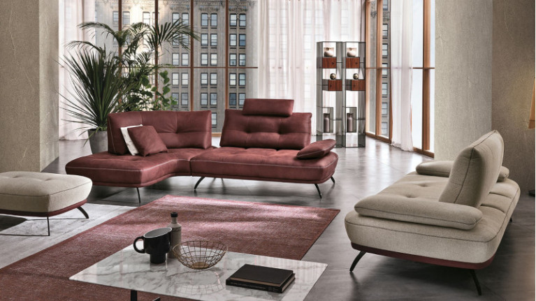 BOGART sofa | Curves accentuated by elegant stitching