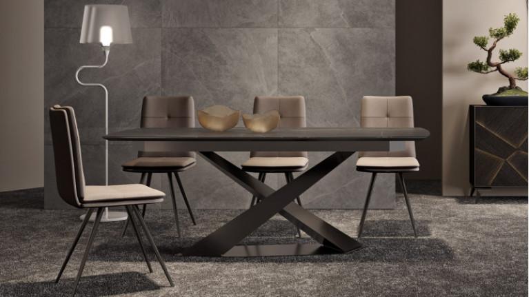 ECLIPSE extendable dining table - Legs and top can be customized. Choice of dimensions and materials.