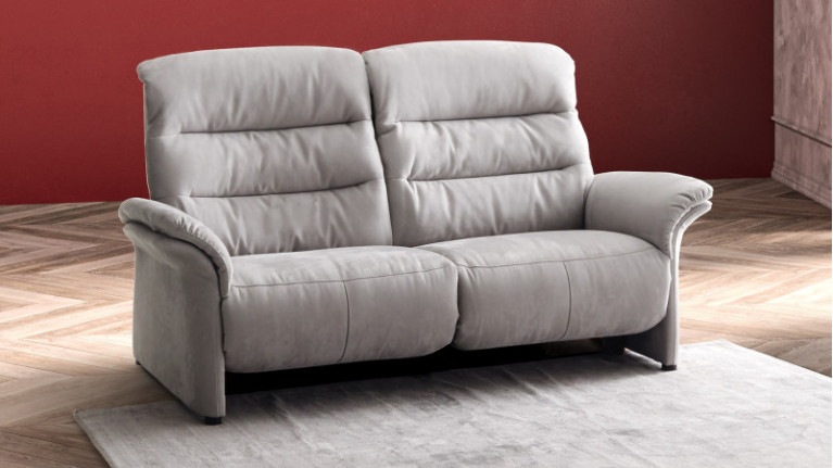 Canapé avec têtières ajustables multipositions AURA - Qualité et confort Scandinaves. Exclusivité Mobilier de France