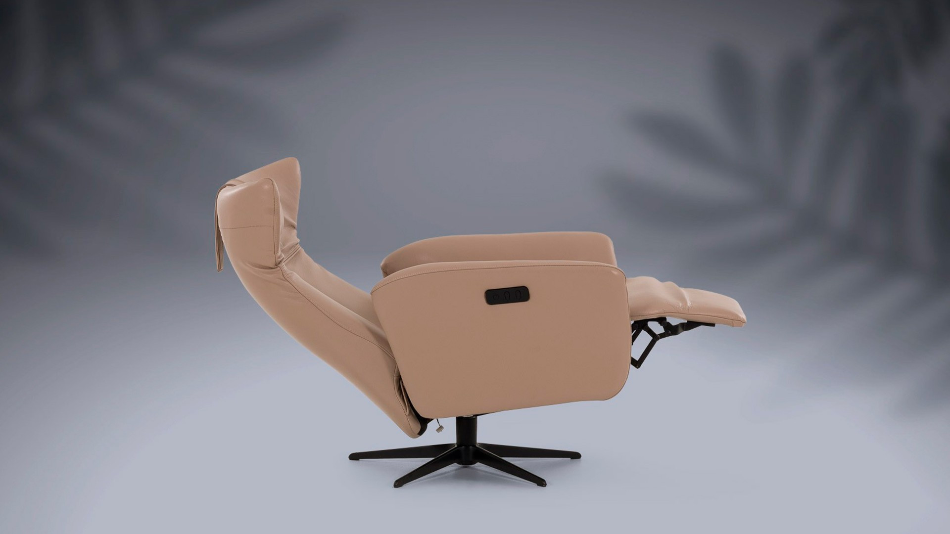 OSLO electric recliner with integrated footrest