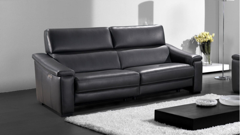 Canapé MILANO - l’élégance d’un grand classique. Réalisable en cuir, tissu et microfibre bi couleur ou bi matière
