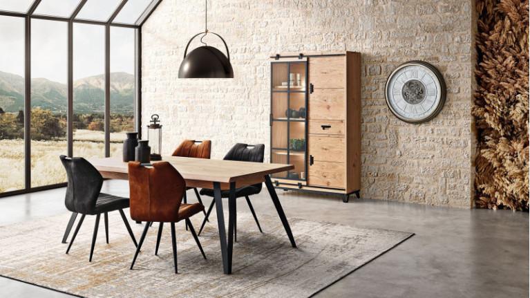 3-door 1-drawer showcase FABRIQUE | An elegant showcase