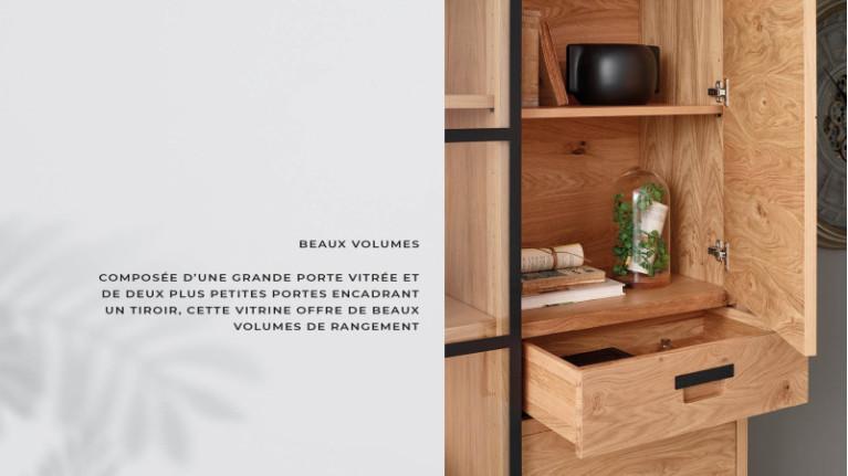 3-door 1-drawer showcase FABRIQUE | An elegant showcase