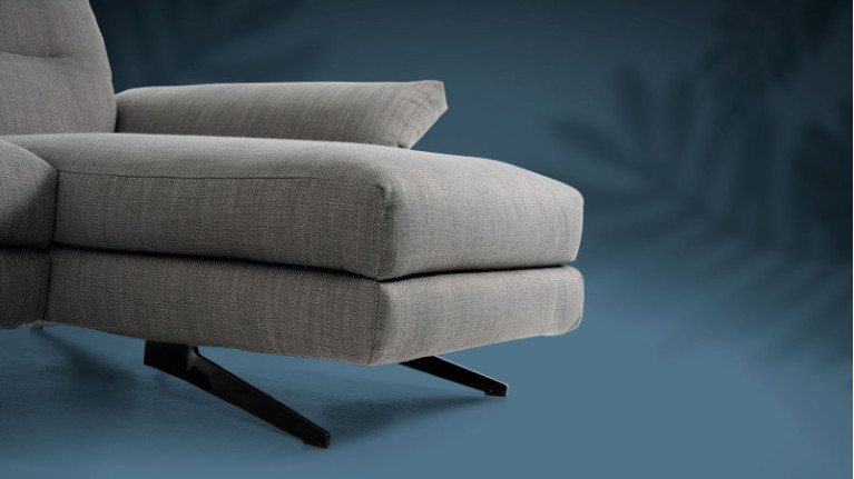 Sofa chaise longue CHELSEA I With articulated armrests and headrests