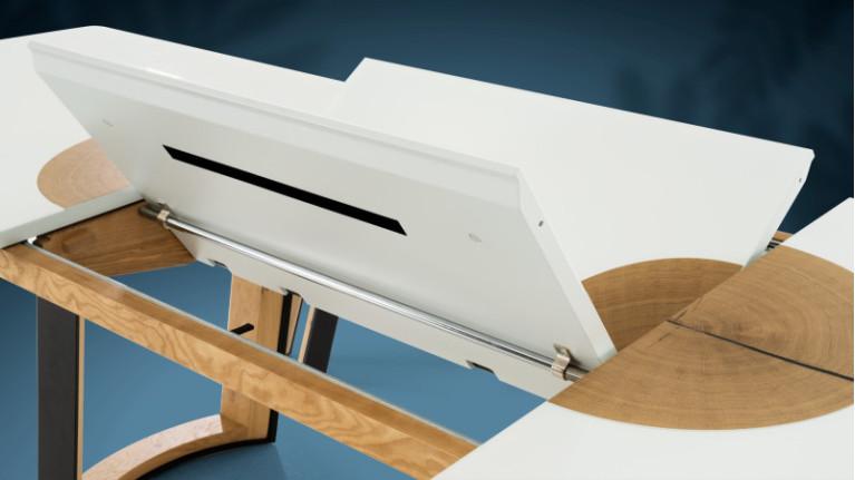 Extendable dining table AUSTRAL I Customizable, 2 finish styles