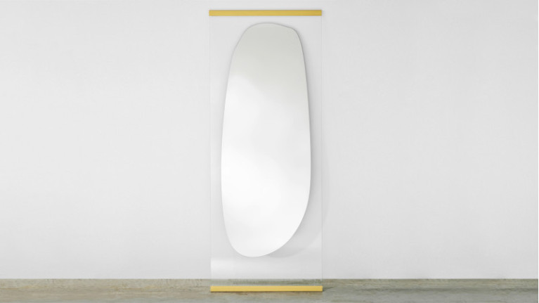 OBU mirror symbolizes a rock and transparent water glass with gold edges