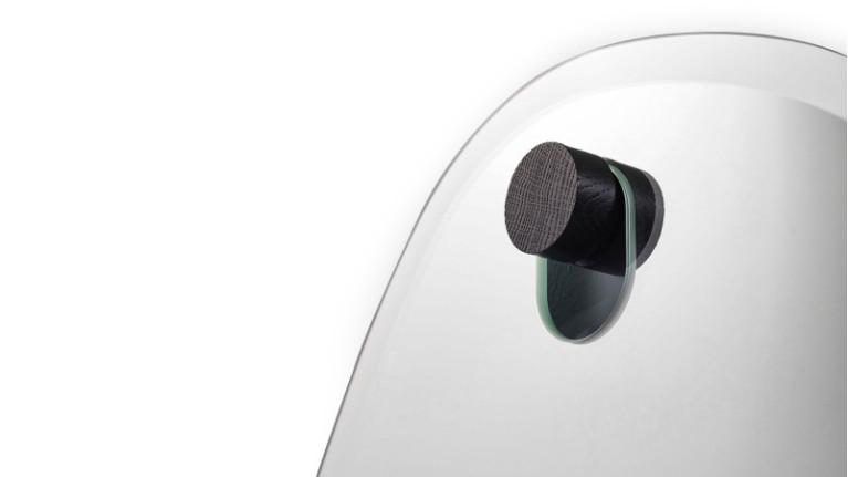 Mirror LAGO I Organic shape and oak hook