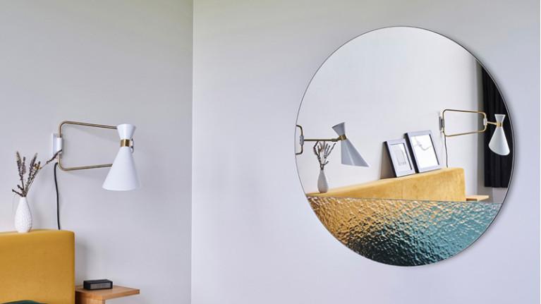 Mirror CORD I Intriguing contrast