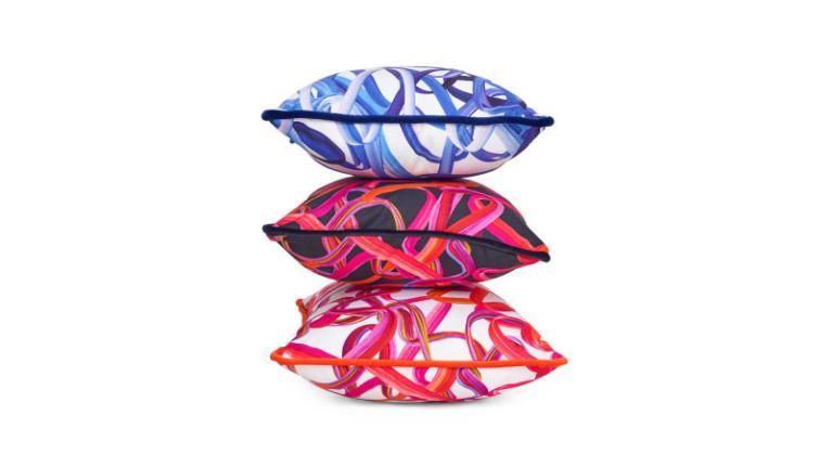 RUBANS velvet cushion I Design by Amélie Choquet. 3 colors