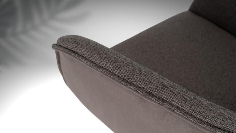 Fauteuil 9015 I A customizable seat with ergonomic design