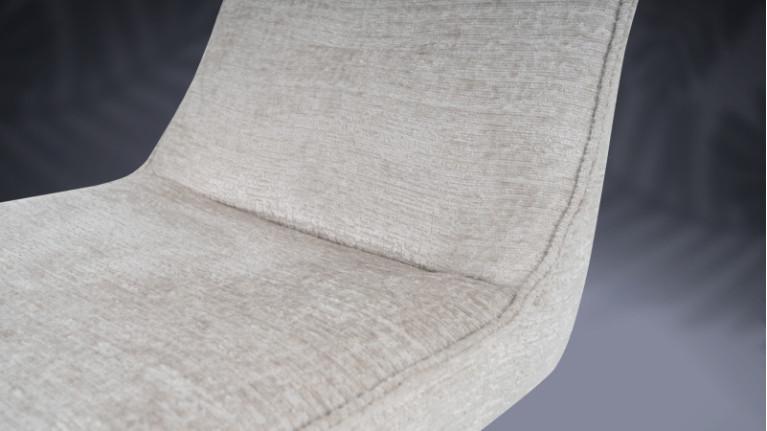 Chair 9076 I Personalized comfort and guaranteed elegance