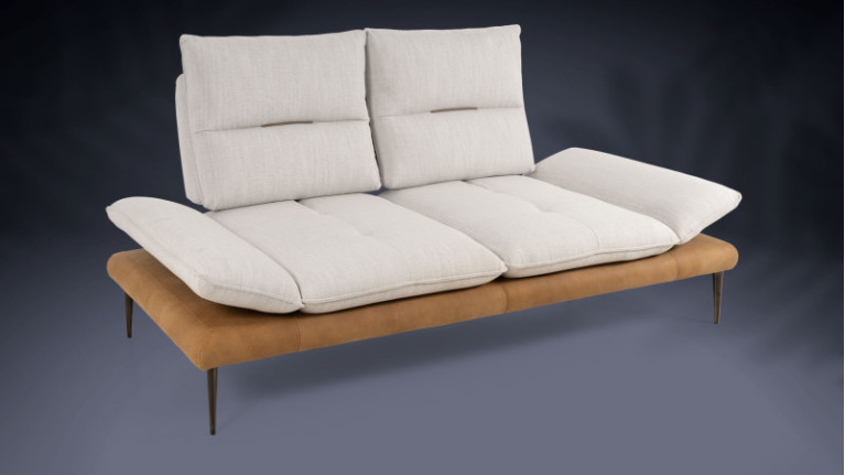 VALENTINO Sofa | The refinement of Italian design