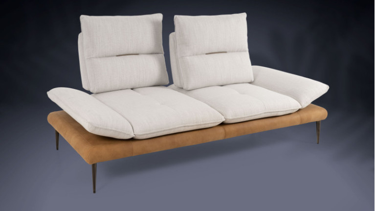 VALENTINO Sofa | The refinement of Italian design