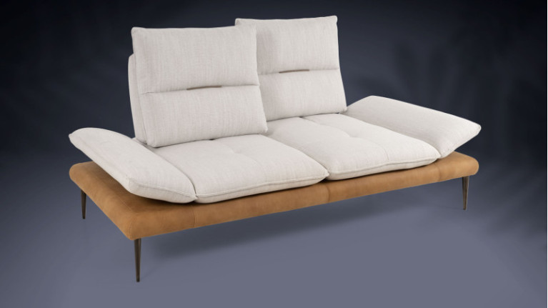 VALENTINO Sofa | The refinement of Italian design