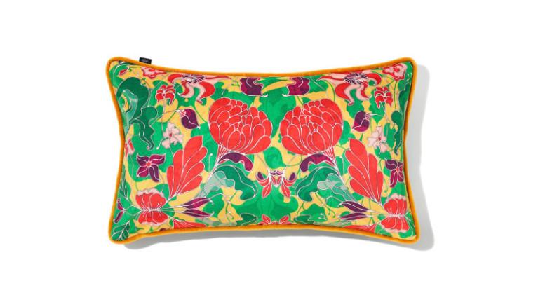 AU JARDIN velvet cushion I Designed by Amélie Choquet. 3 colorful worlds