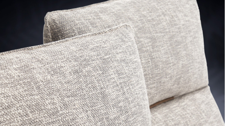 VALENTINO Sofa | The refinement of Italian design