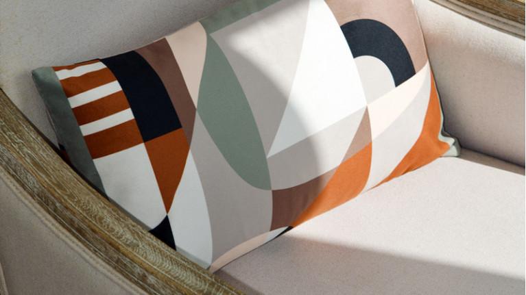 BOBBY cushion | Ultra-soft velvet