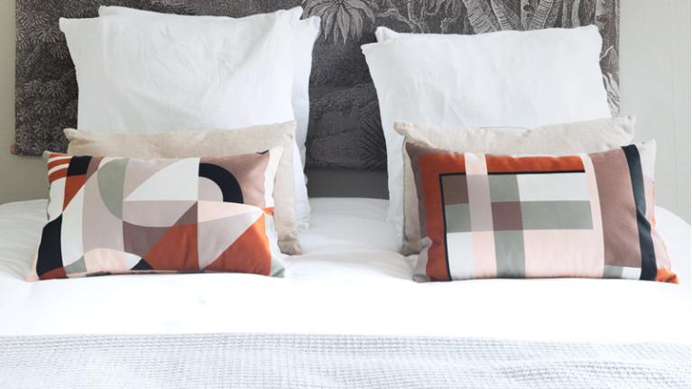 BOBBY cushion | Ultra-soft velvet