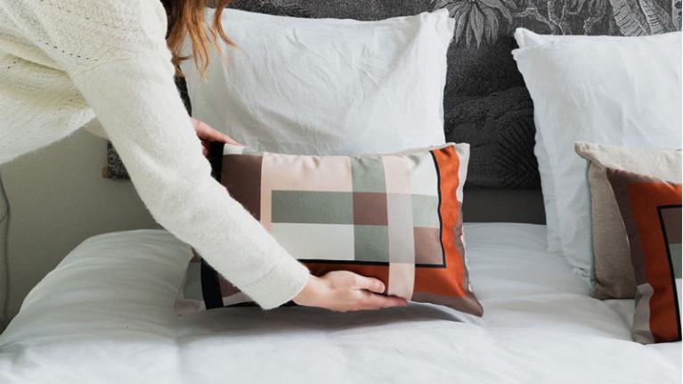 BOBBY cushion | Ultra-soft velvet