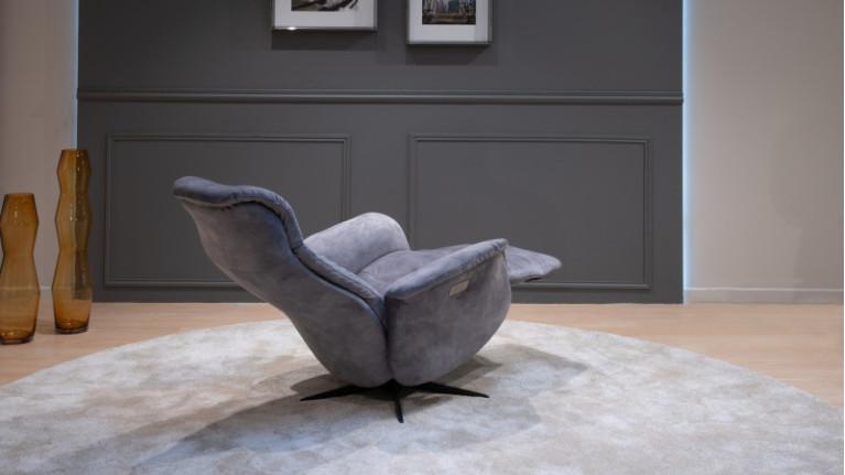 TOBIAS electric recliner - Choice of 3 sizes