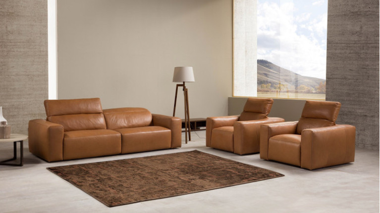 Fauteuil en cuir marron BEVERLY