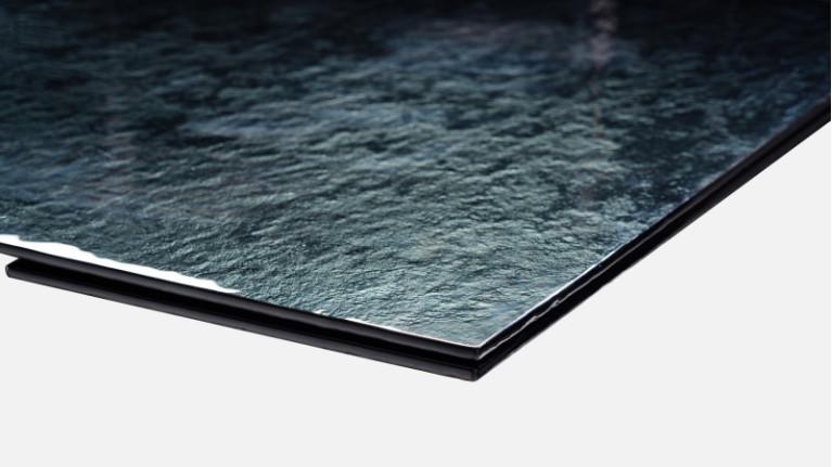 Extendable dining table with fused glass top X FACTOR