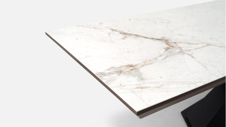 ECLIPSE white ceramic dining table | A high-end dining room