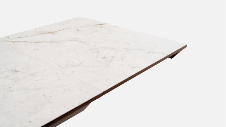 ECLIPSE white ceramic dining table | A high-end dining room