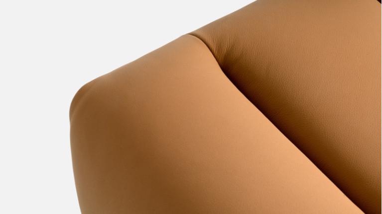 Leather pouffe LOTUS | All comfort