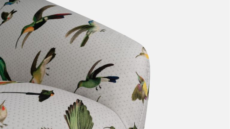 CASSANDRA headrestless armchair | Design and contemporary