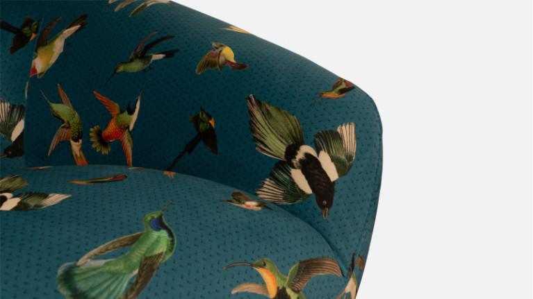 CASSANDRA headrestless armchair | Design and contemporary