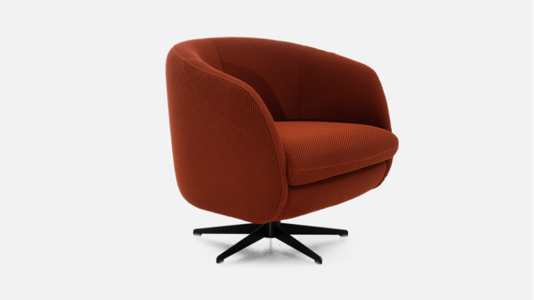 ILARY swivel armchair | Generous volume