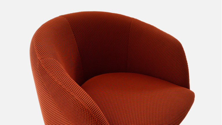 ILARY swivel armchair | Generous volume