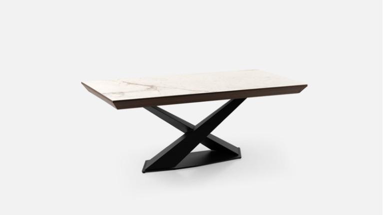 ECLIPSE white ceramic dining table | A high-end dining room