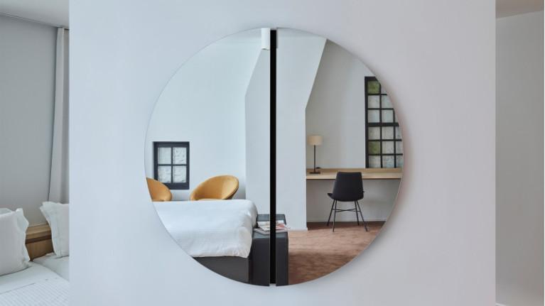 Mirror LUNA BLACK | Elegant and modern