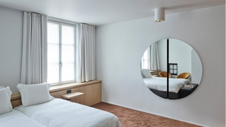 Mirror LUNA BLACK | Elegant and modern