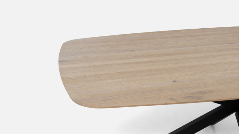 ONYX fixed dining table | 100% customizable