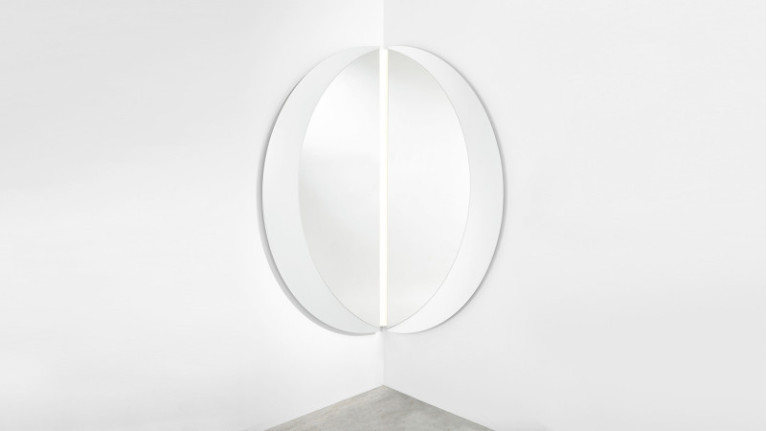 Mirror LUNA CORNER I 2 diameters, luminous center or in black glass