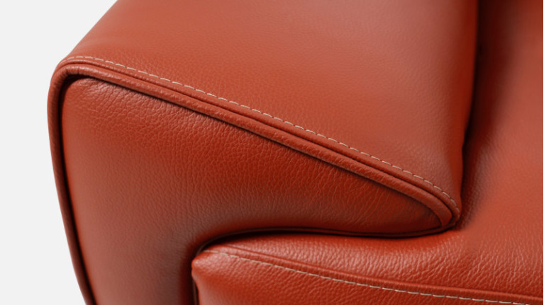 MONTANA Sofa | Vintage Elegance