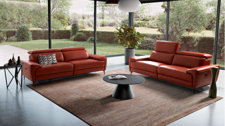 MONTANA Sofa | Vintage Elegance