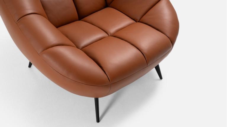 DIAMANT leather armchair | For a refined interior