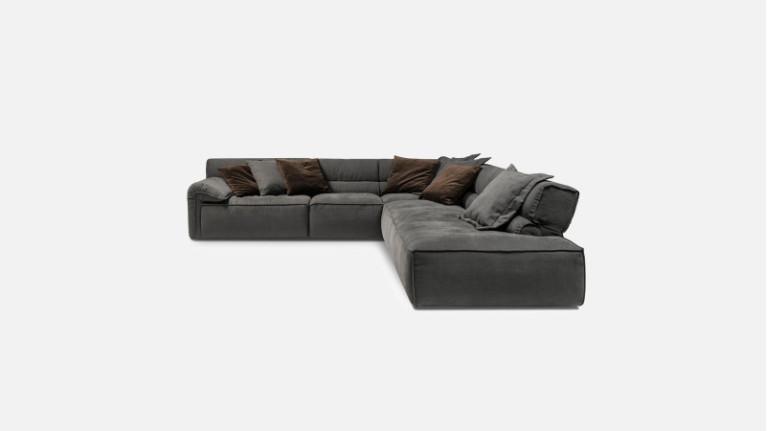 VOLA fabric corner sofa | Generous dimensions