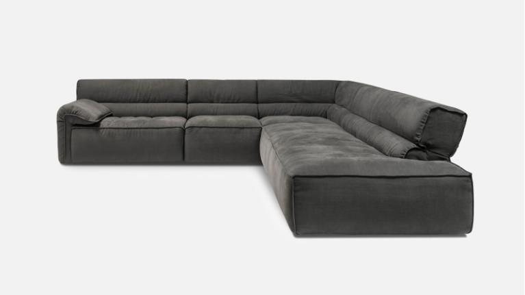 VOLA fabric corner sofa | Generous dimensions